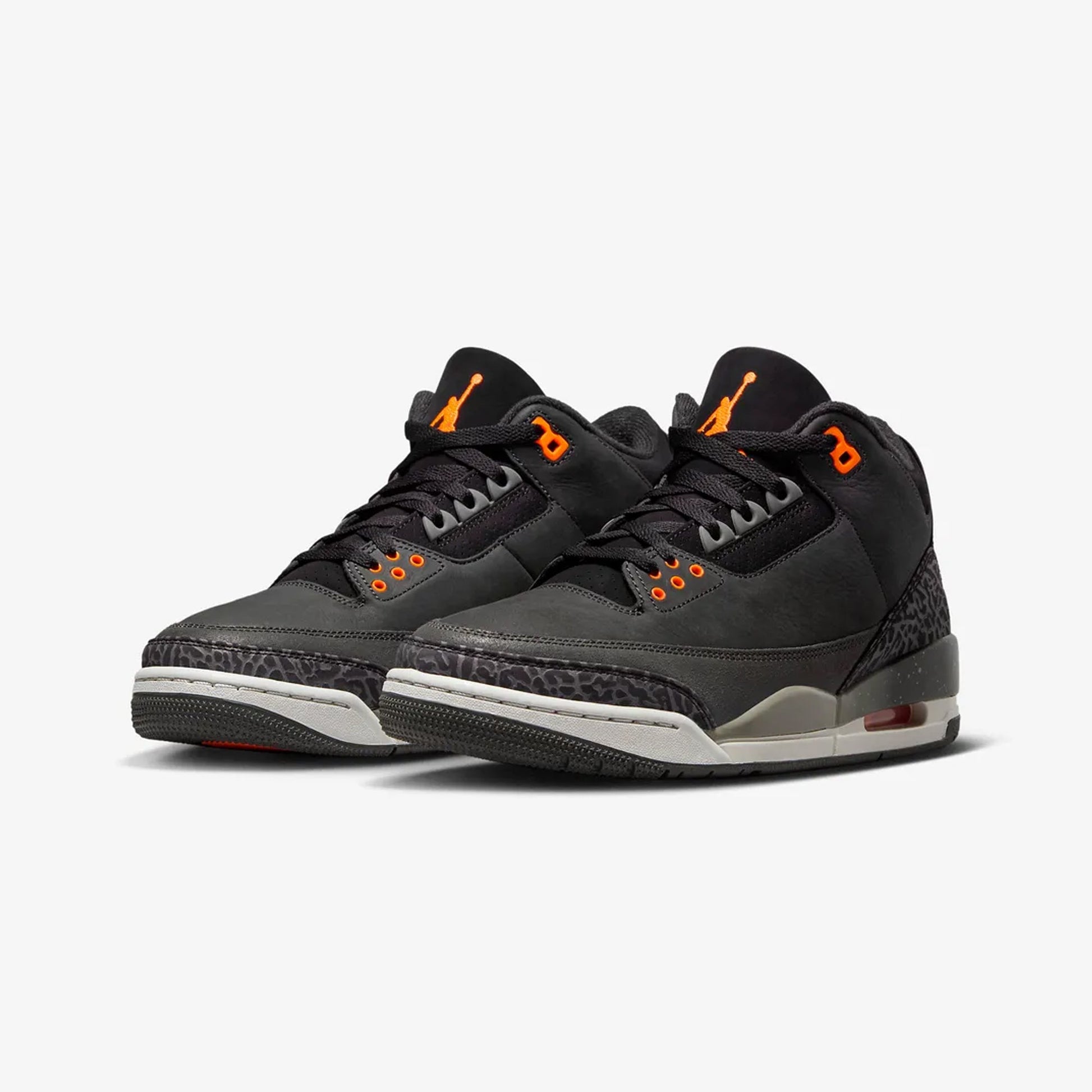 Jordan | AIR JORDAN 3 "FEAR"  { NIGHT STADIUM/TOTAL ORANGE-BLACK