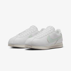 Nike | CORTEZ LEATHER { SUMMIT WHITE/LIGHT SILVER-SAIL