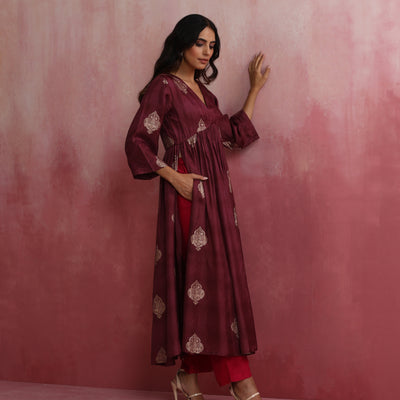 trueBrowns Purple Viscose Silk Kurta Set