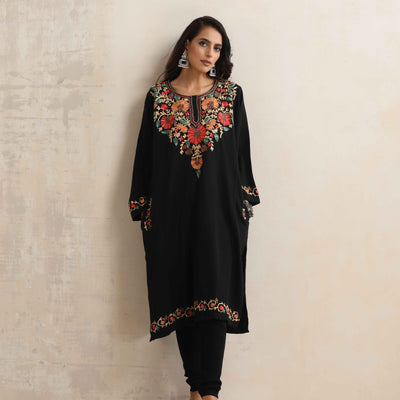 trueBrowns Black Kashmiri Floral Embroidered Woollen Phiran Kurta