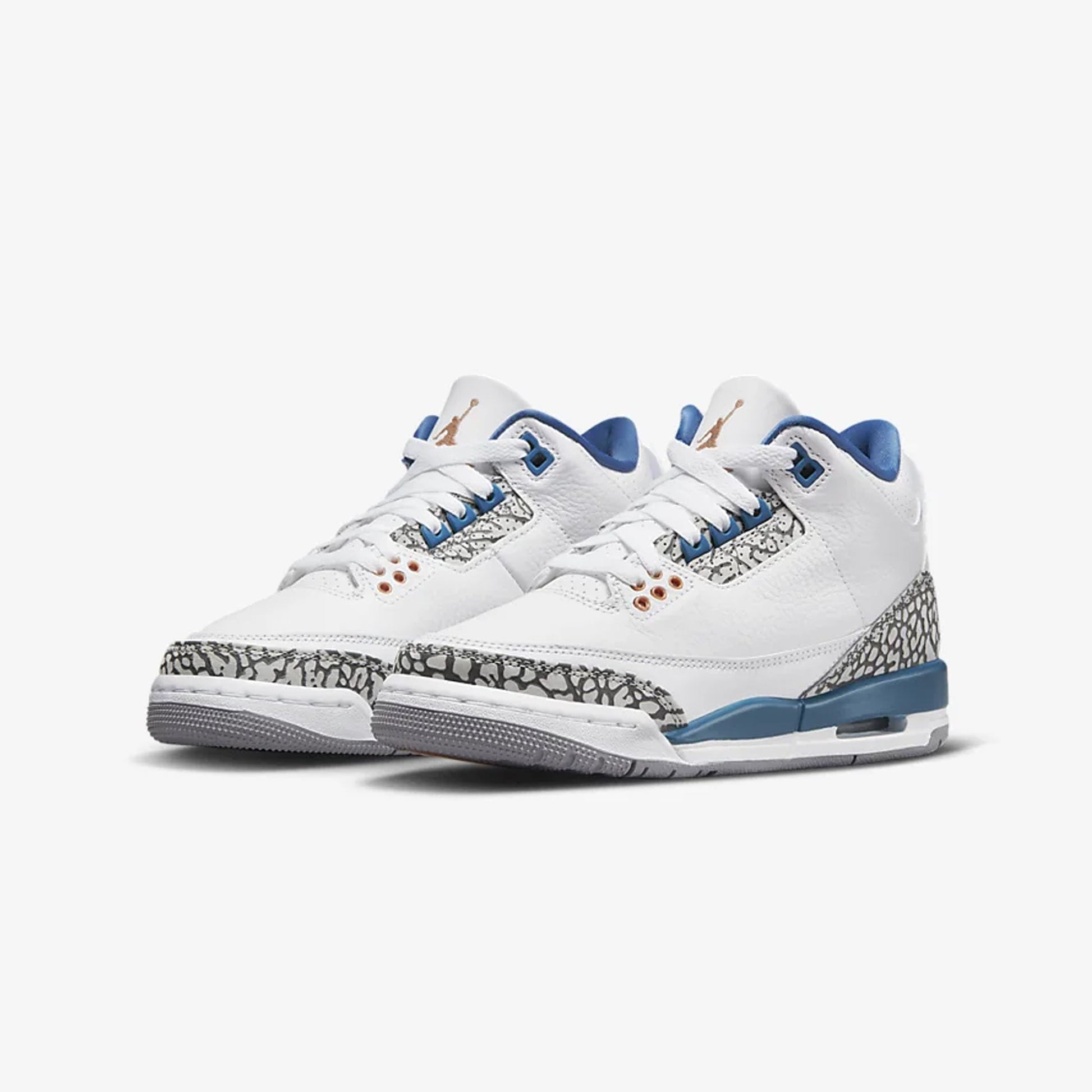 Jordan | AIR JORDAN 3 RETRO  { WHITE/TRUE BLUE