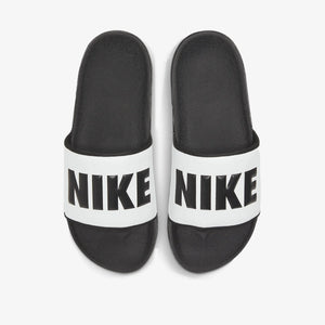 Nike | OFFCOURT  { BLACK/WHITE