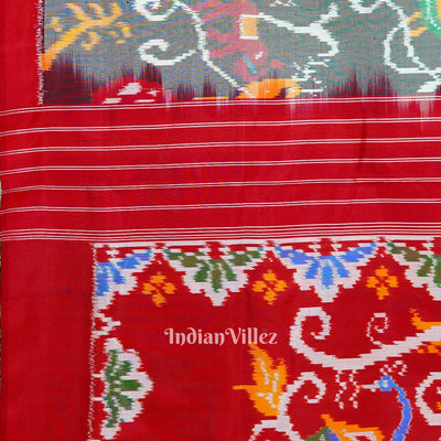 Grey Nature With Wildlife Design Pochampally Ikat Silk Saree