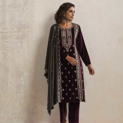 trueBrowns Purple Velvet Floral Embroidered Kurta Pant Dupatta Set