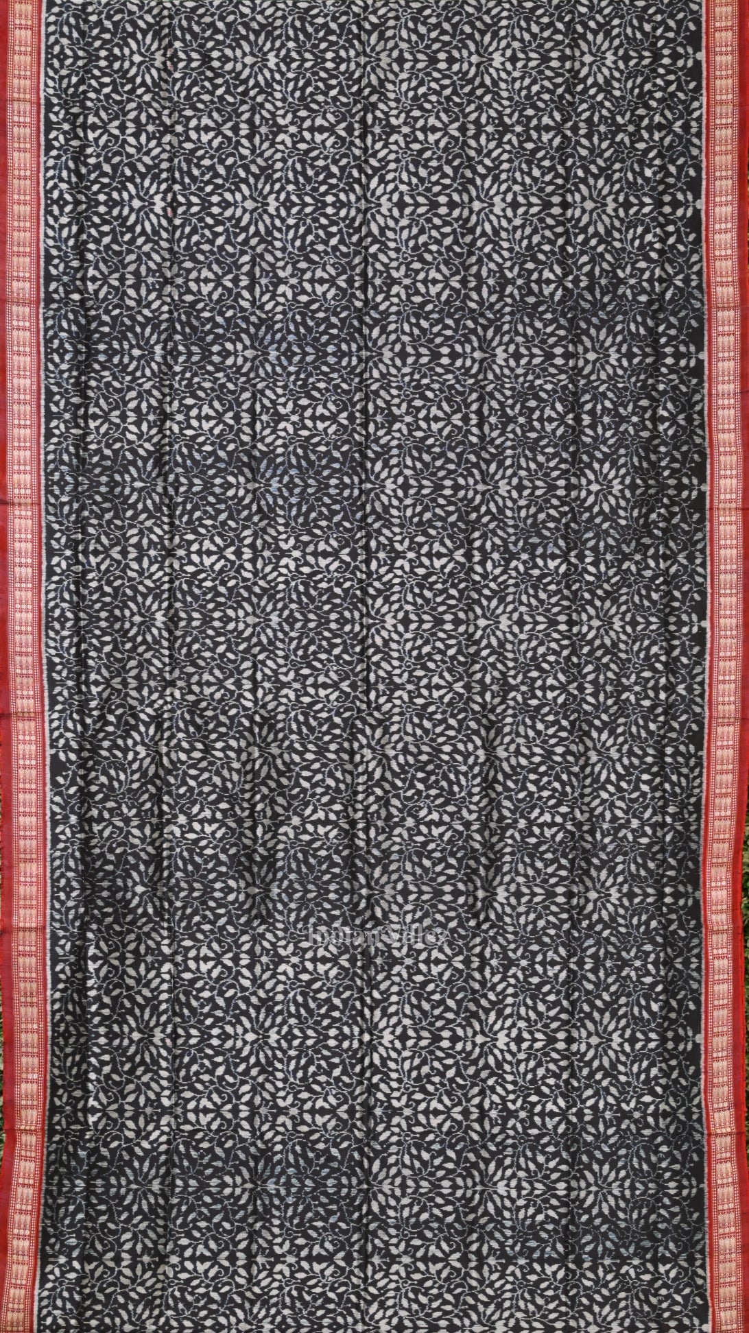 Exclusive Black Red Floral Theme Sambalpuri Silk Saree