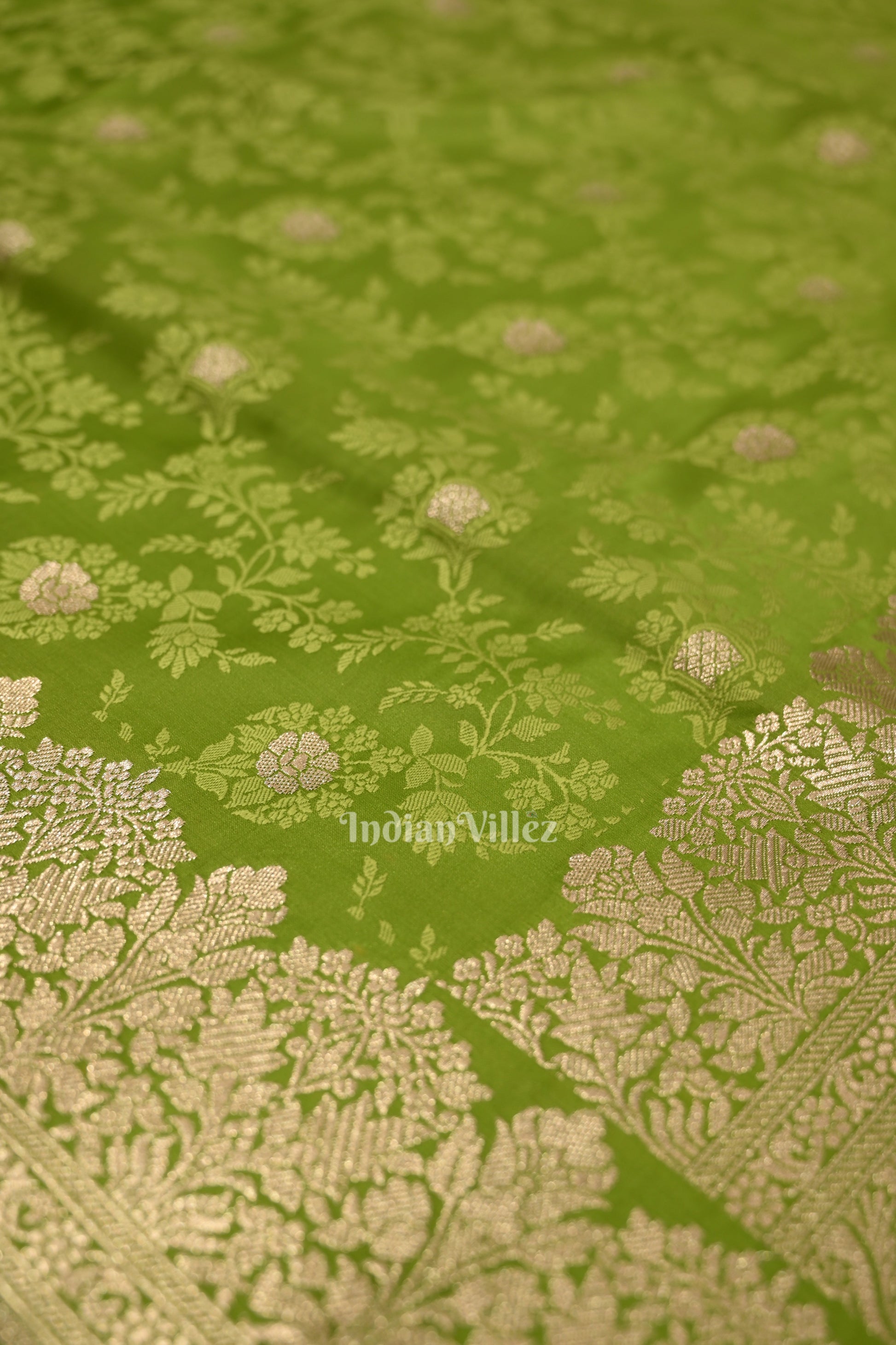 Parrot Green Soft Pure Mashru Satin Silk Banarasi Saree