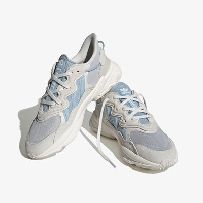 Adidas Originals | OZWEEGO  { GREY ONE/WONDER BLUE/WHITE
