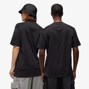Y-3 | GRAPHIC SHORT SLEEVE TEE  { BLACK