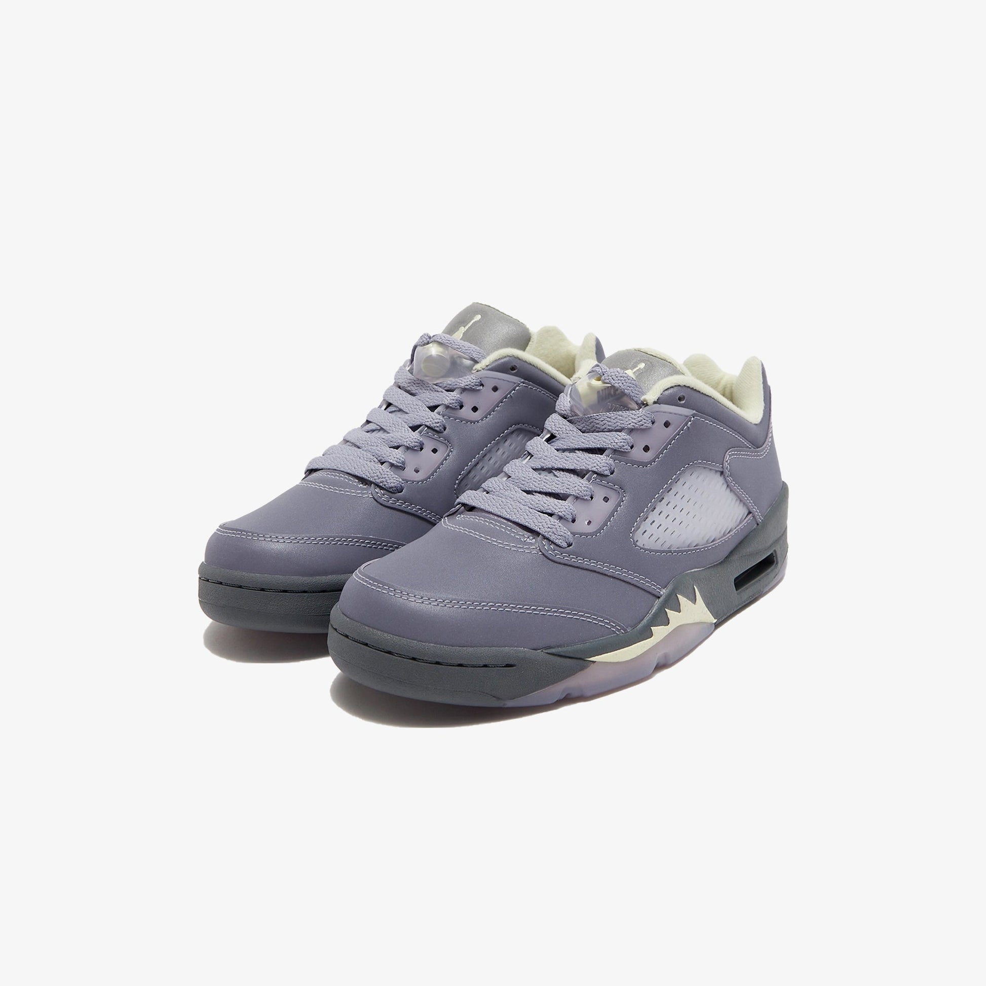 Jordan | AIR JORDAN 5 RETRO LOW  { INDIGO HAZE/FIRE RED-METALLIC SILVER