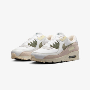Nike | AIR MAX 90 SE  { WHITE/DARK STUCCO-SUMMIT WHITE-PHANTOM