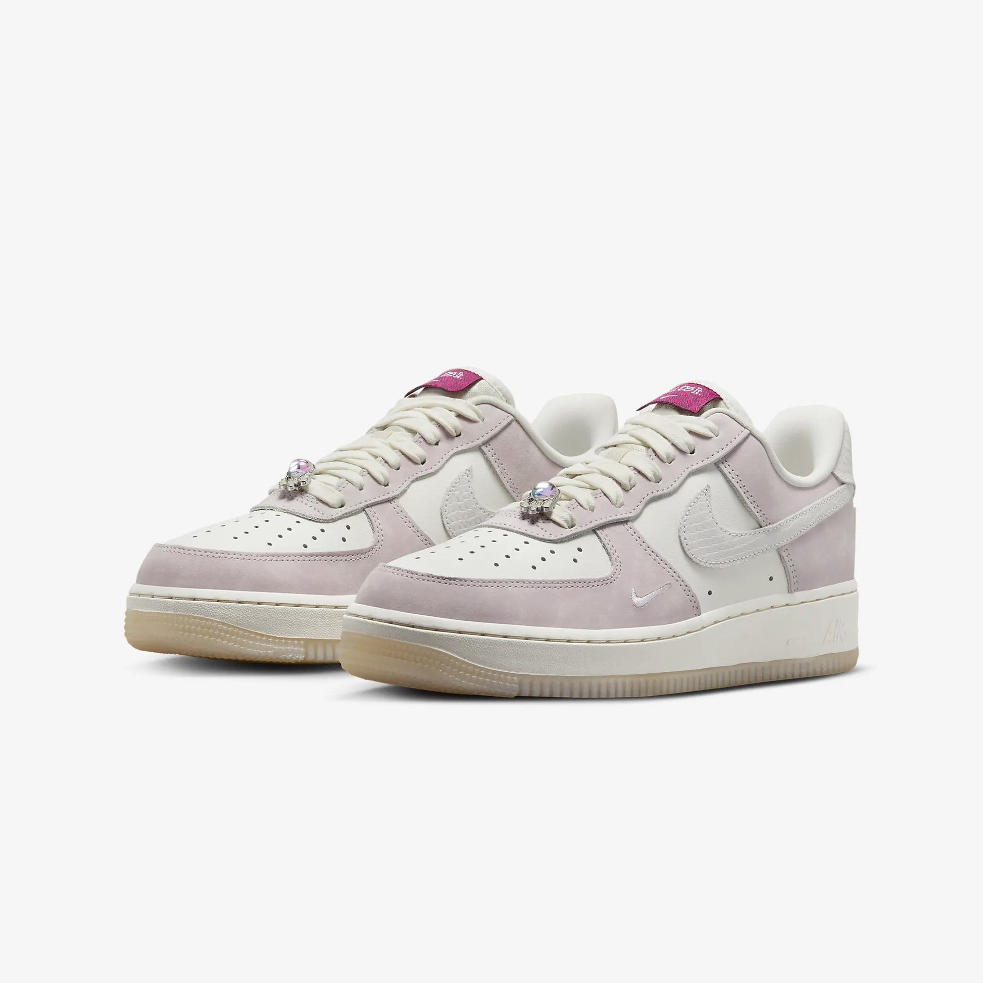 Nike | AIR FORCE 1 '07 LX { SAIL/SAIL-SAIL-PLATINUM VIOLET