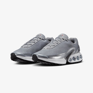 Nike | AIR MAX DN { METALLIC SILVER/METALLIC SILVER-WHITE