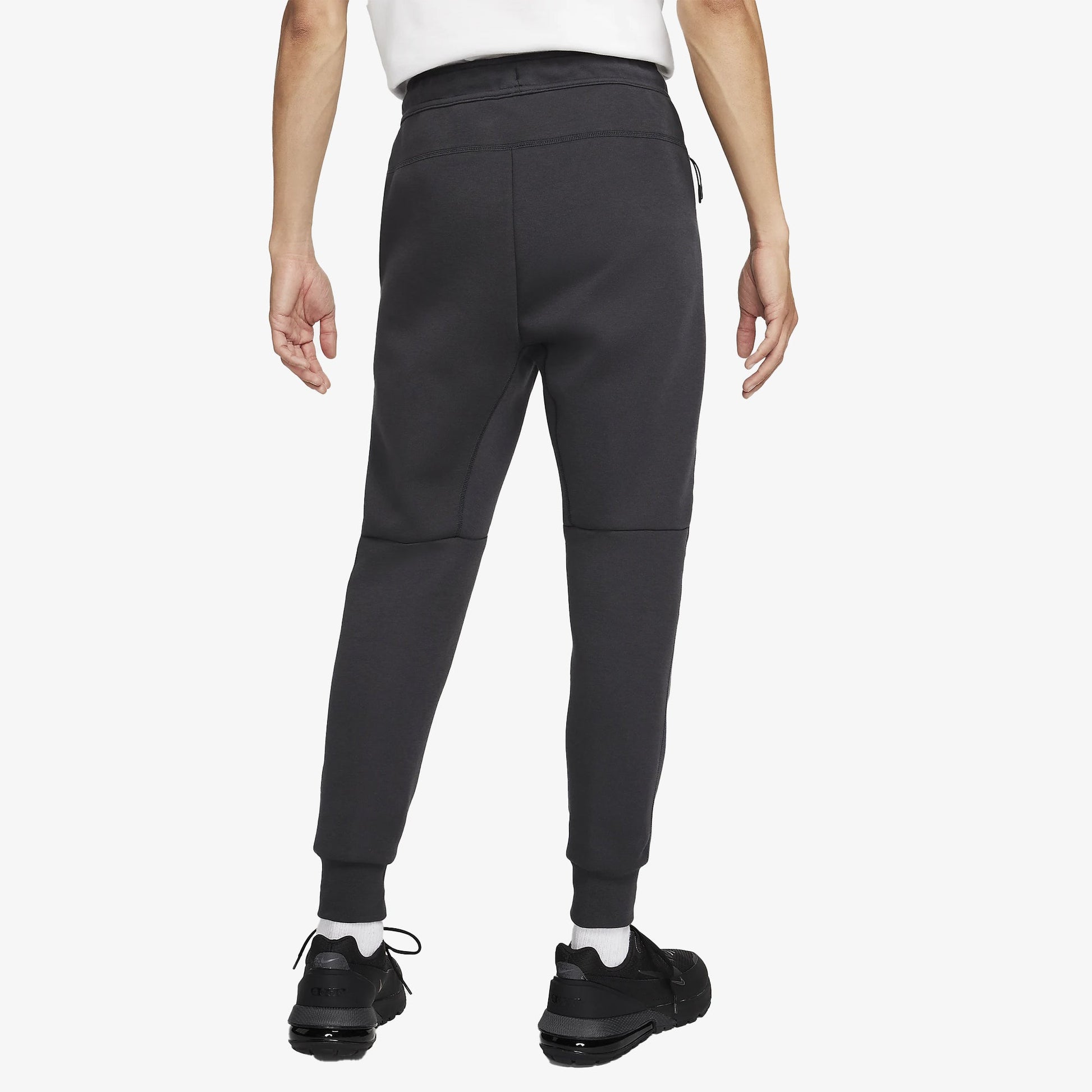 Nike | SPORTSWEAR TECH FLEECE SLIM FIR JOGGERS  { BLACK/BLACK