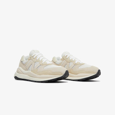 New Balance | 57/40  { SEA SALT/CALM TAUPE