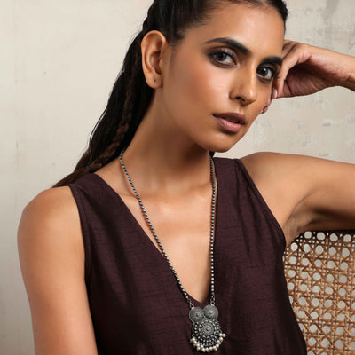 trueBrowns Silver Tone Pearl Drop Pendant Chain