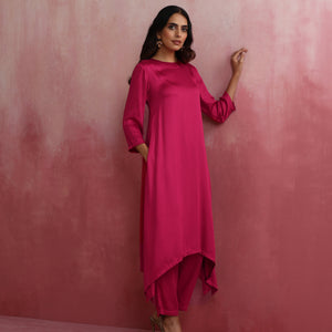 trueBrowns Magenta Highlow Modal Kurta Set