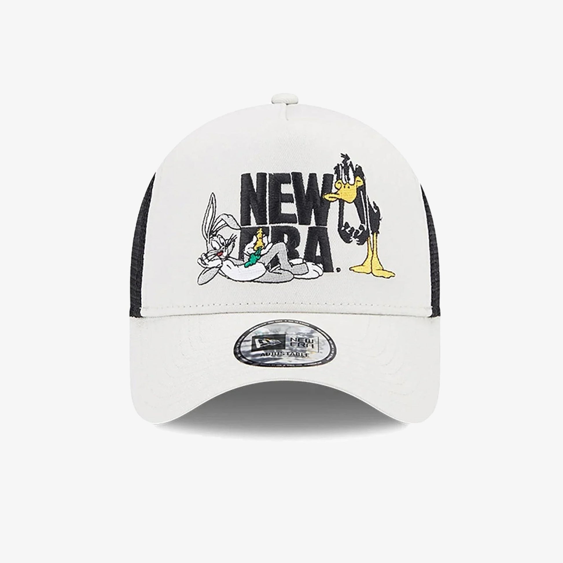 New Era | WARNER BROTHERS BUGS BUNNY DAFFY DUCK STONE A-FRAME TRUCKER CAP  { CREAM