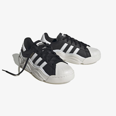 Adidas Originals | SUPERSTAR  { CORE BLACK/CLOUD WHITE