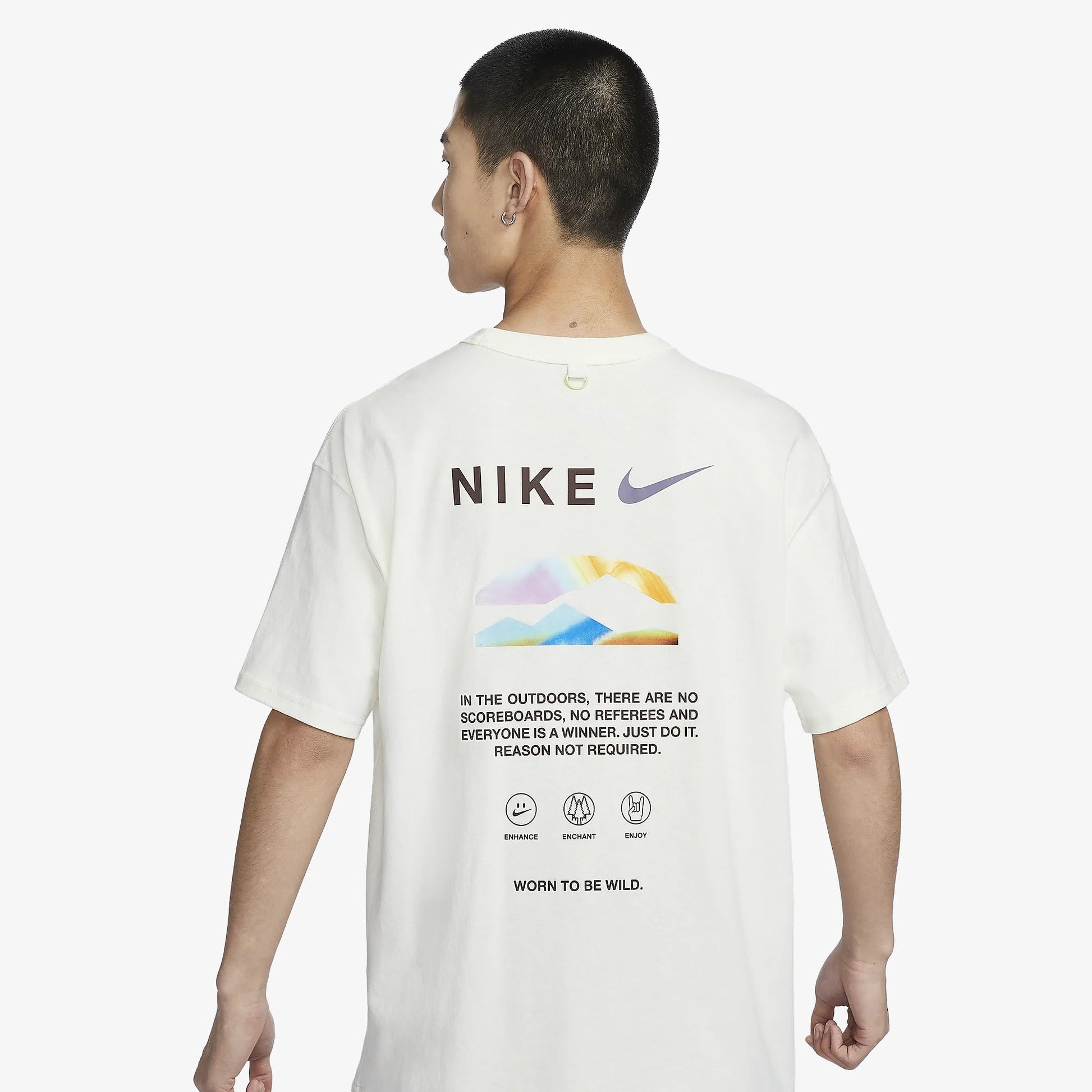 Nike | SPORTSWEAR PREMIUM ESSENTIALS  { SAIL
