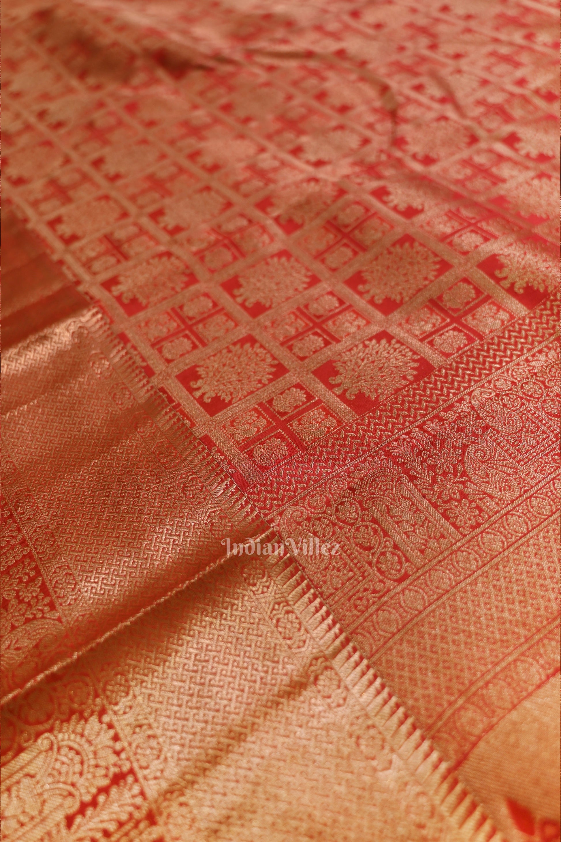 Red Pure auntheticate Kanjivaram Silk Saree with Zari Brocade