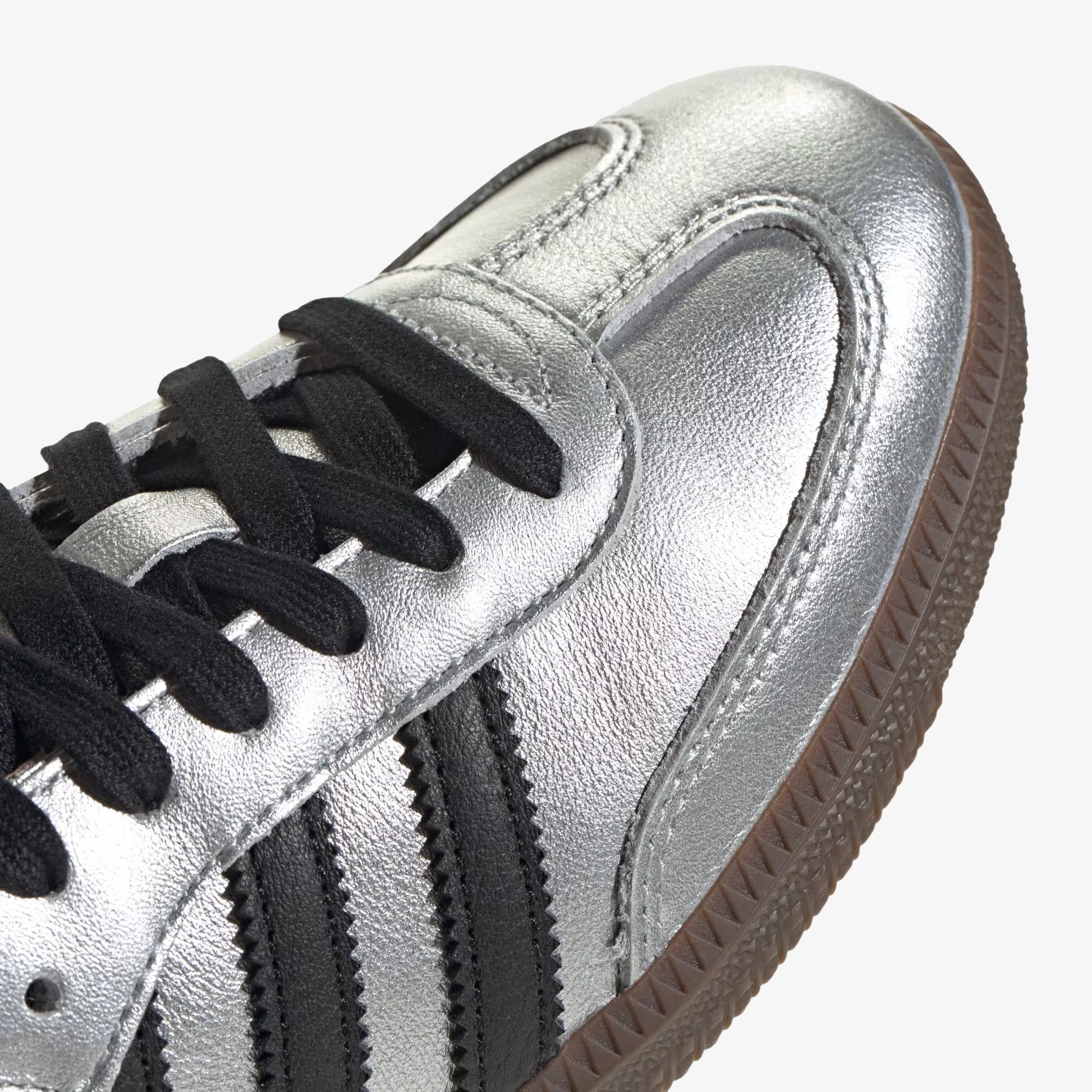 ADIDAS ORIGINALS | SAMBA OG { SILVER METALLIC/CORE BLACK