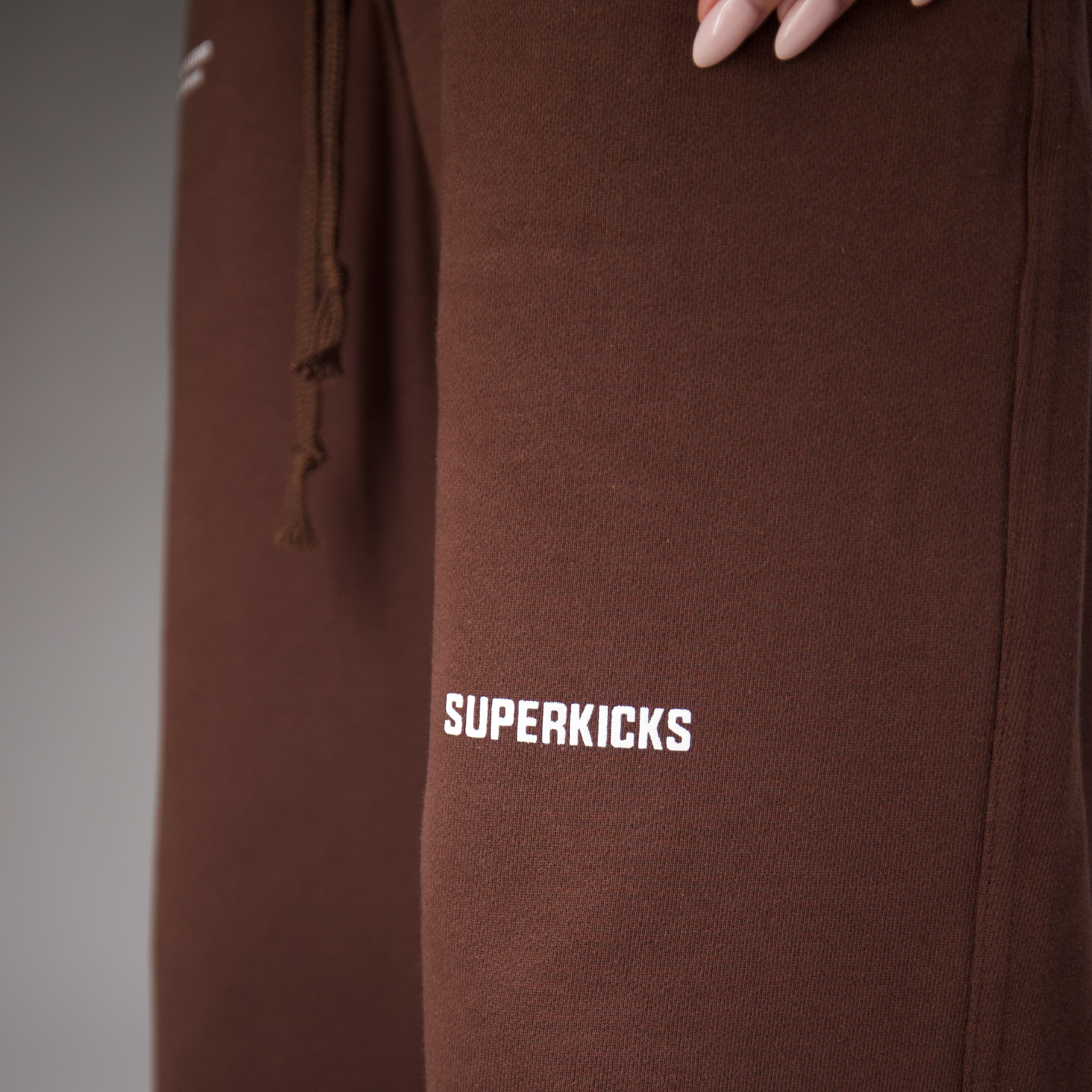 Superkicks | CORE 3.0 UNISEX SWEATPANT “BROWN”