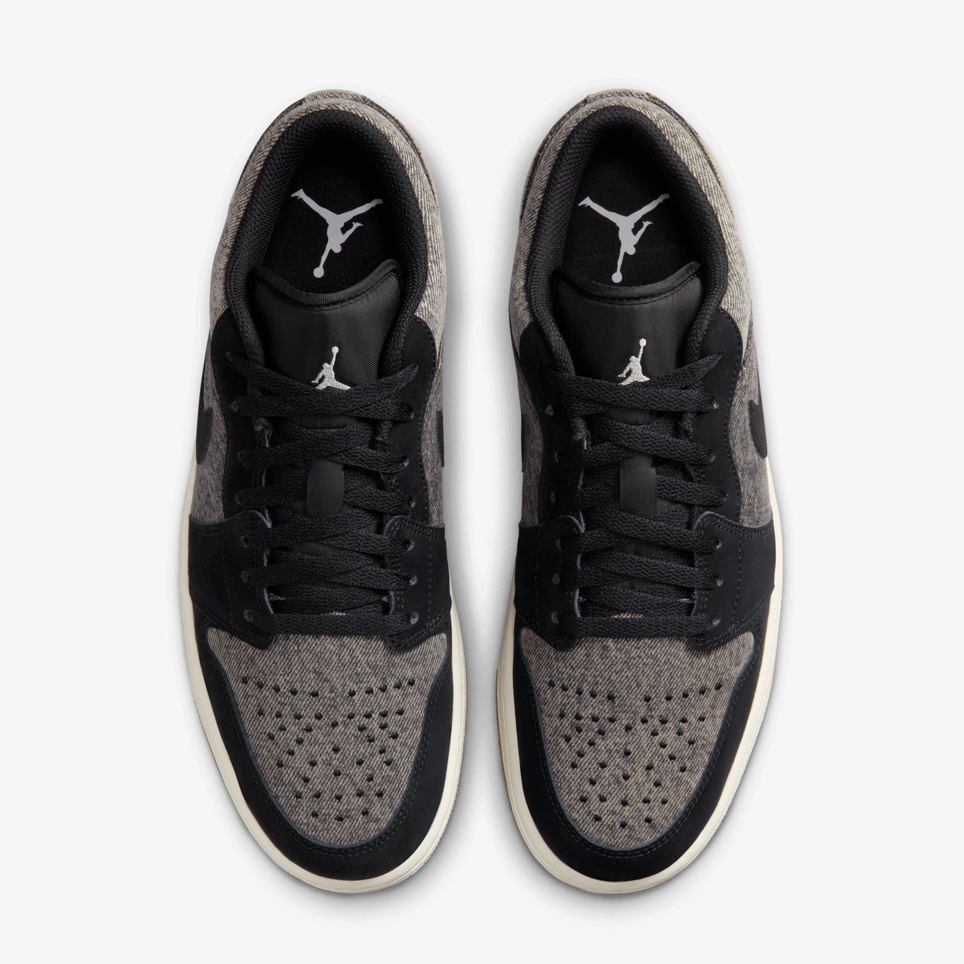 JORDAN | AIR JORDAN 1 LOW { BLACK/BLACK-LT SMOKE GREY-SAIL