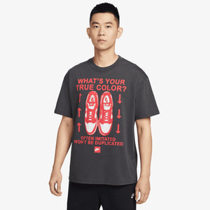 NIKE | SPORTSWEAR T-SHIRT { ANTHRACITE