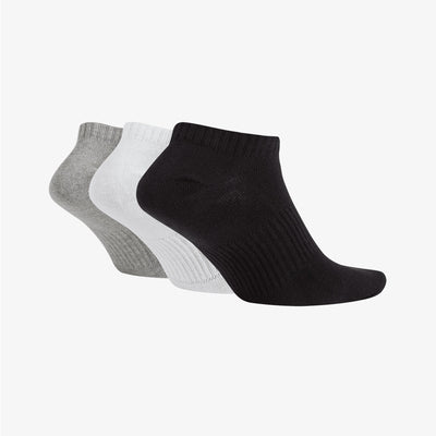 NIKE | PERFORMANCE LIGHTWEIGHT TRAINING NO-SHOW SOCKS (3 PAIRS) { MULTI