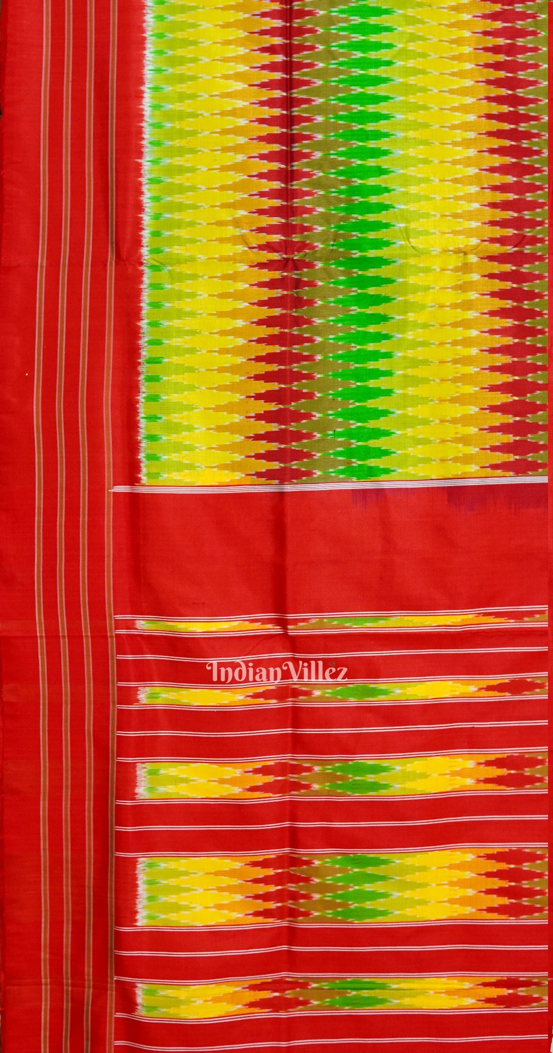 Exclusive Red Green Pochampally Ikat Handloom Silk Saree