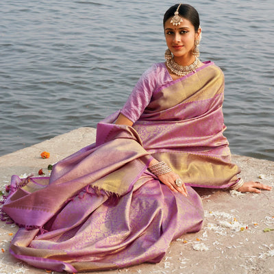 Baby Pink Handloom Kanchipuram Silk Saree With Floral Vine Motifs