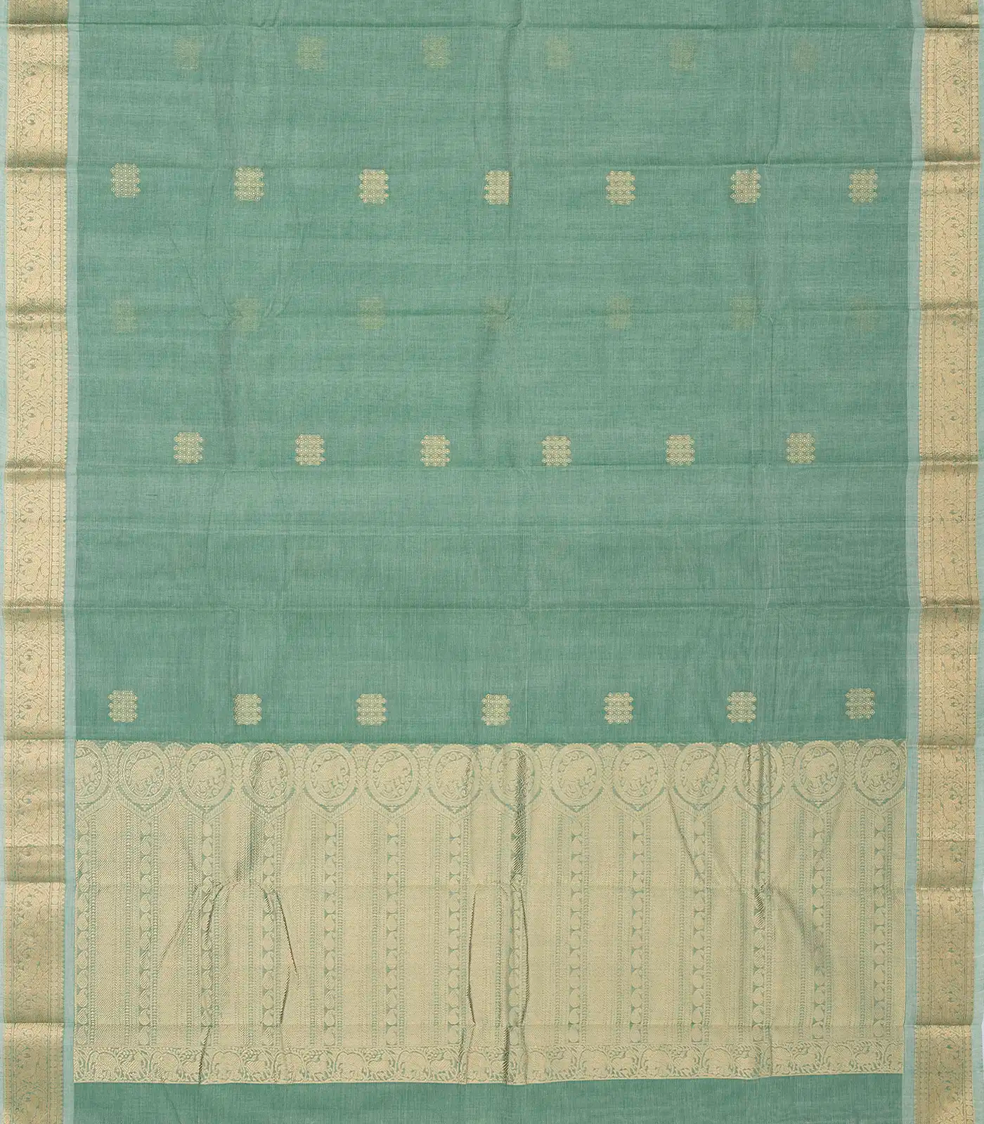 Light Green Handloom Kanchi Cotton Saree With Kolam Butta And Animal Motifs.