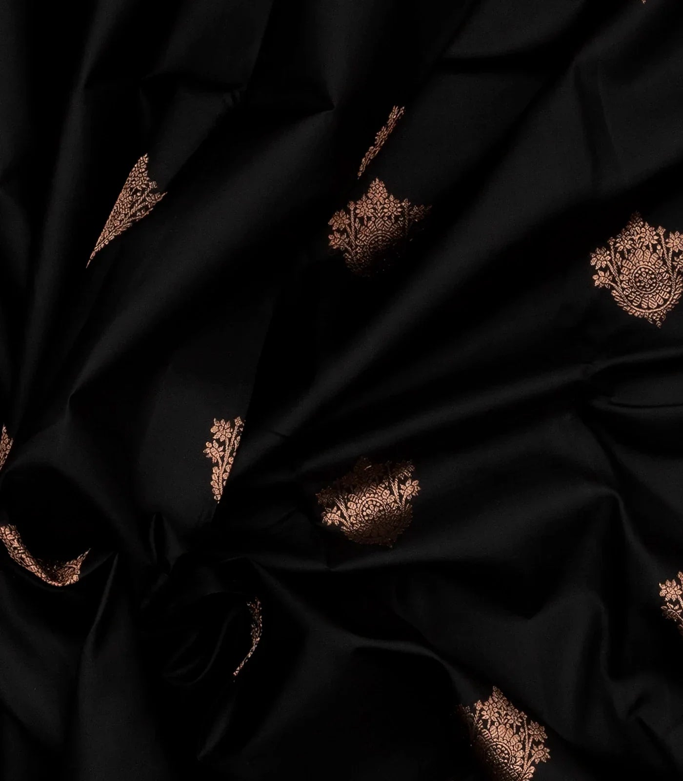 Black Handloom Kanchipuram Silk Saree With Floral Motifs