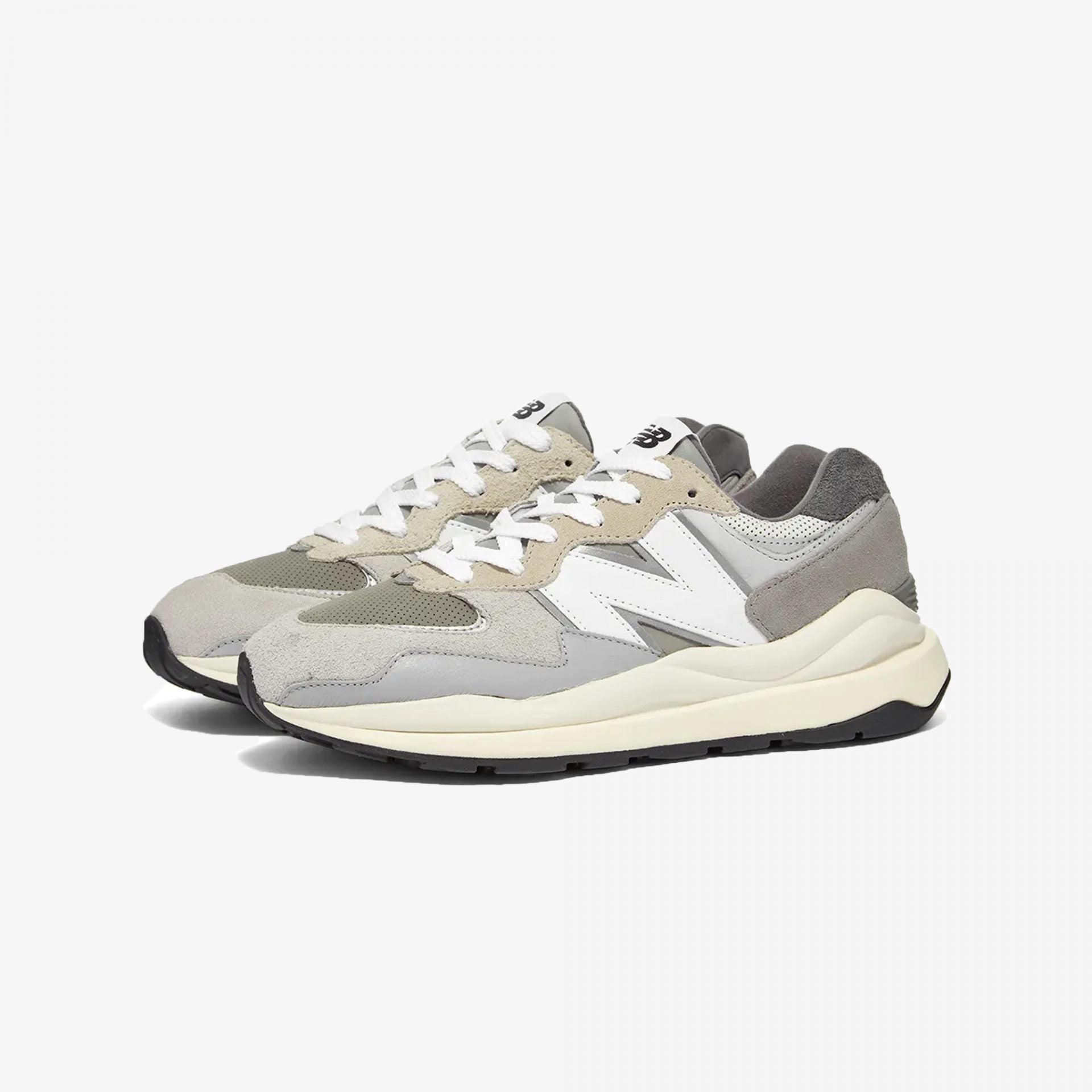 New Balance | 57/40  { WHITE/GREY