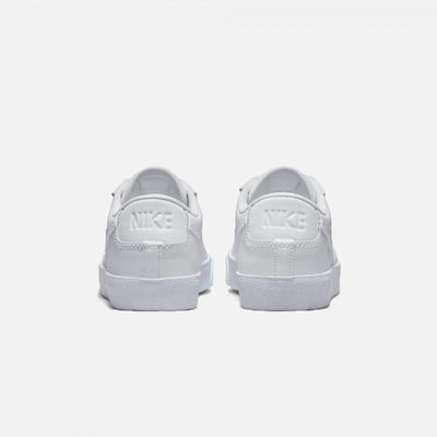 Nike | BLAZER LOW '77 SE { WHITE