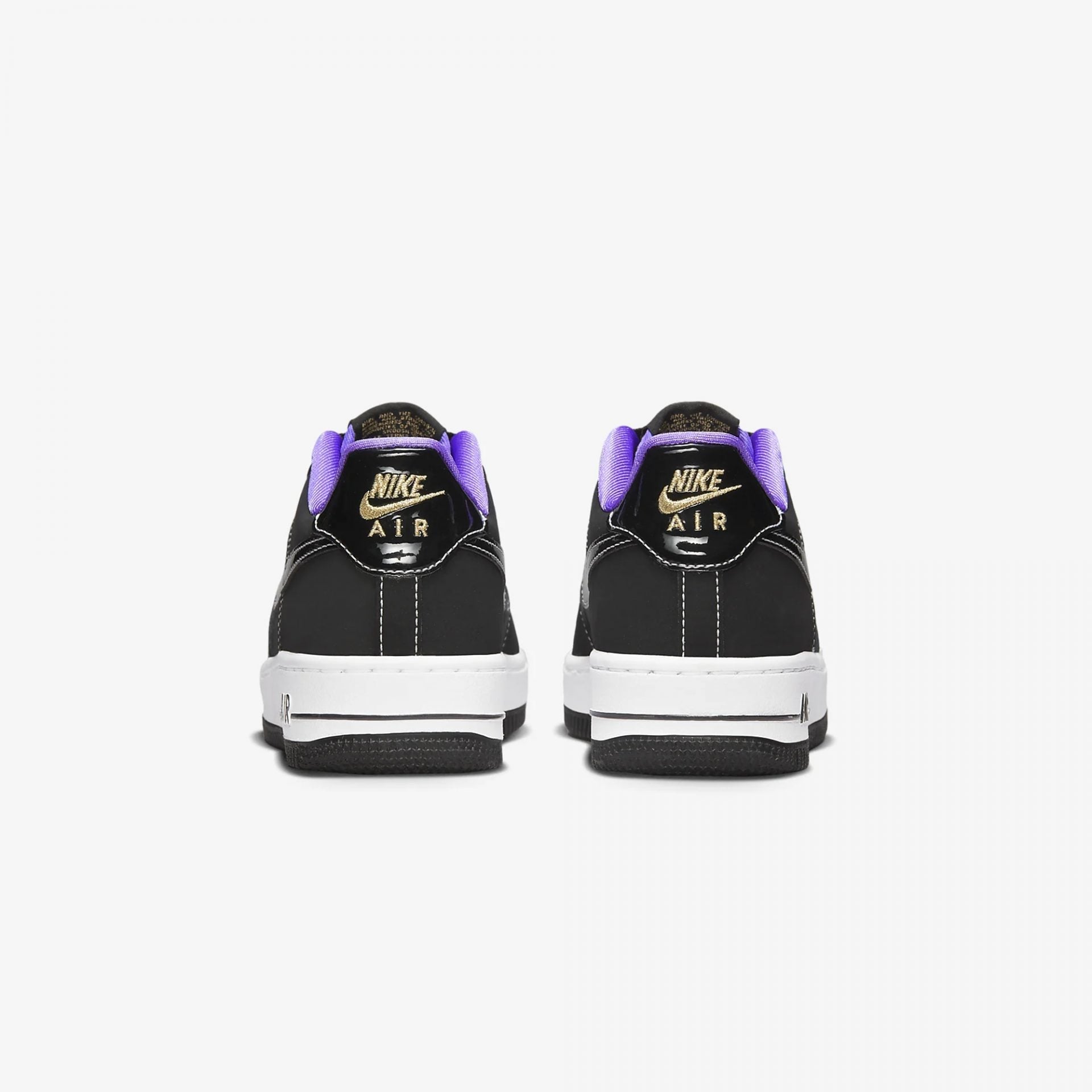 Nike | AIR FORCE 1 LV8  { BLACK