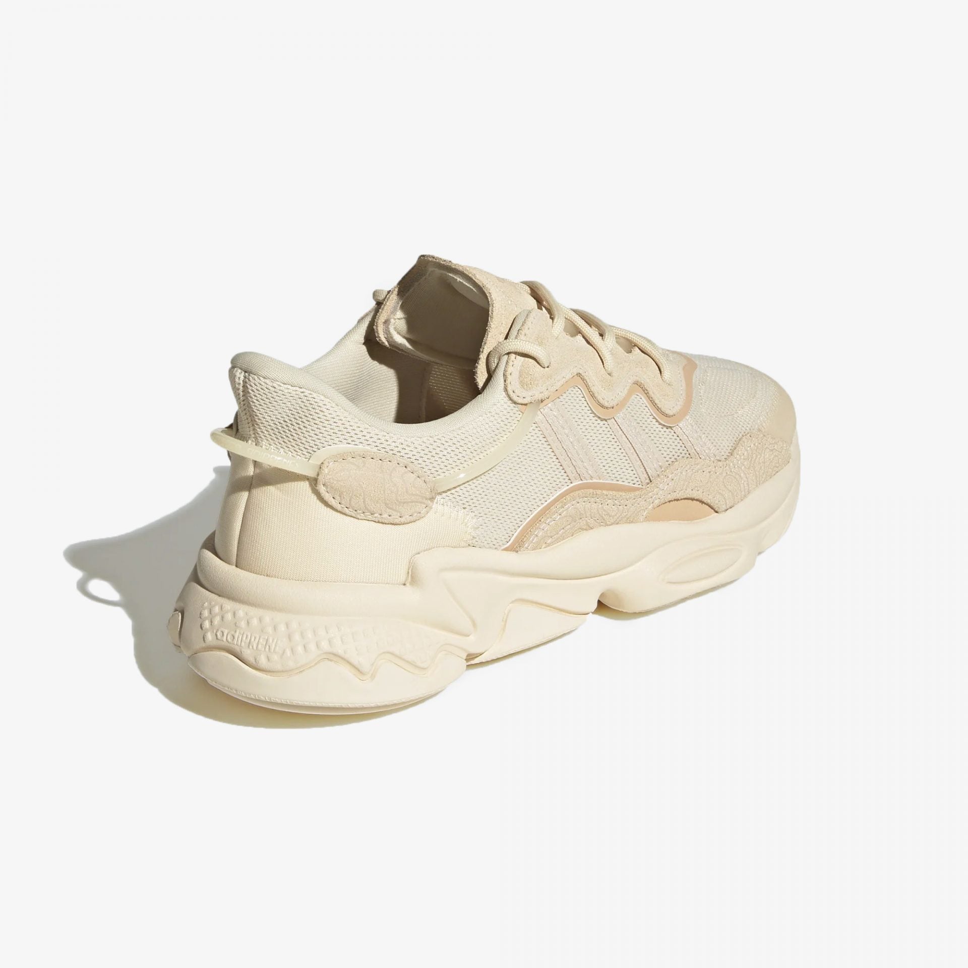Adidas Originals | OZWEEGO  { ECRU TINT / HALO BLUSH