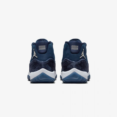 Jordan | AIR JORDAN 11 RETRO  { MIDNIGHT NAVY/METALLIC SILVER
