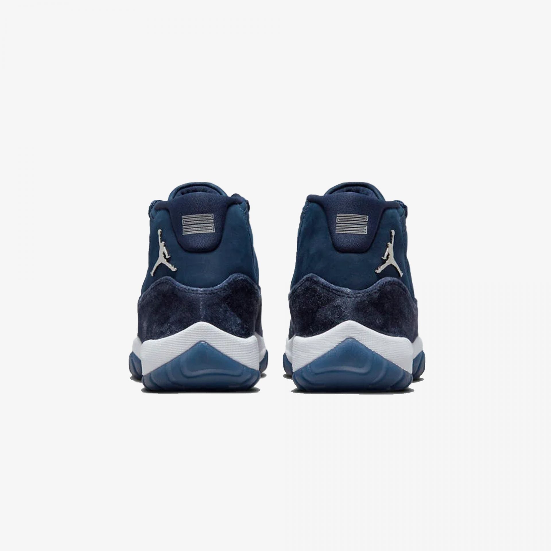Jordan | AIR JORDAN 11 RETRO  { MIDNIGHT NAVY/METALLIC SILVER
