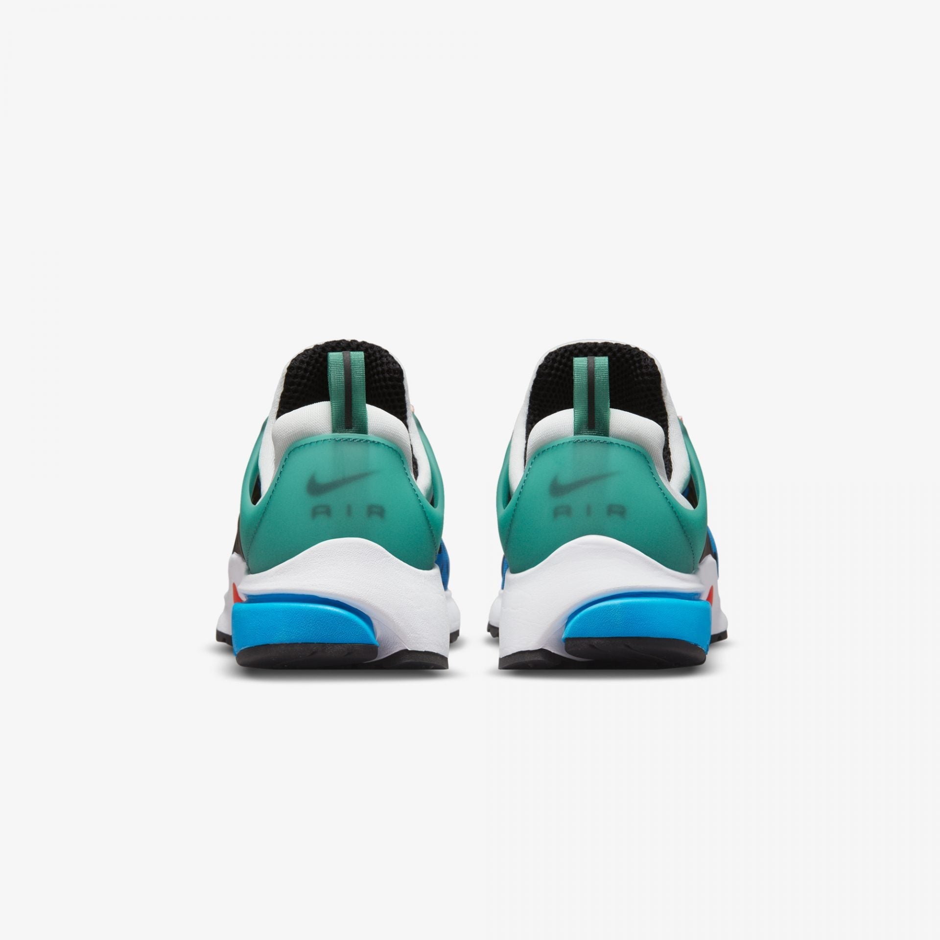 Nike | AIR PRESTO  { NIKE