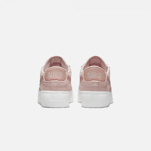 Nike | BLAZER LOW PLATFORM  { PINK OXFORD / SUMMIT WHITE