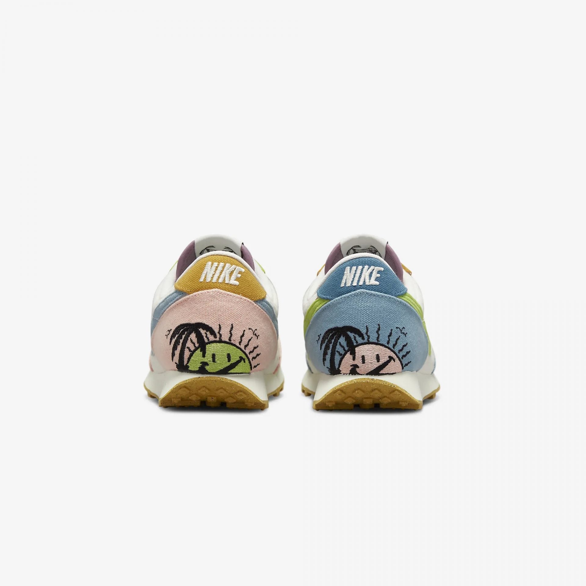Nike | DAYBREAK SE  { ARCTIC ORANGE / WORN BLUE