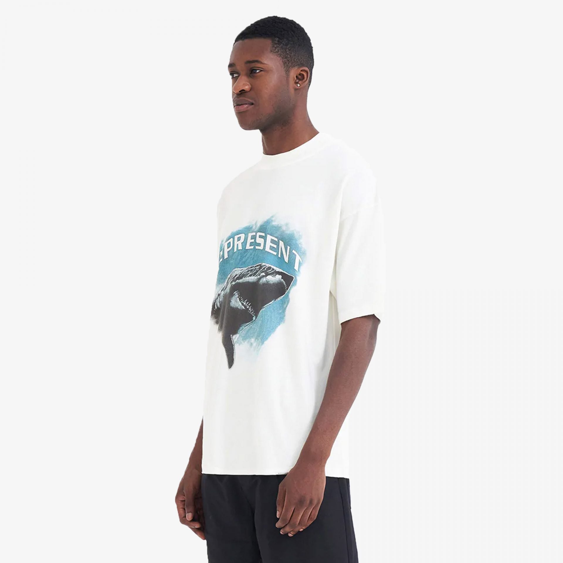 Represent | SHARK T-SHIRT 'FLAT WHITE'