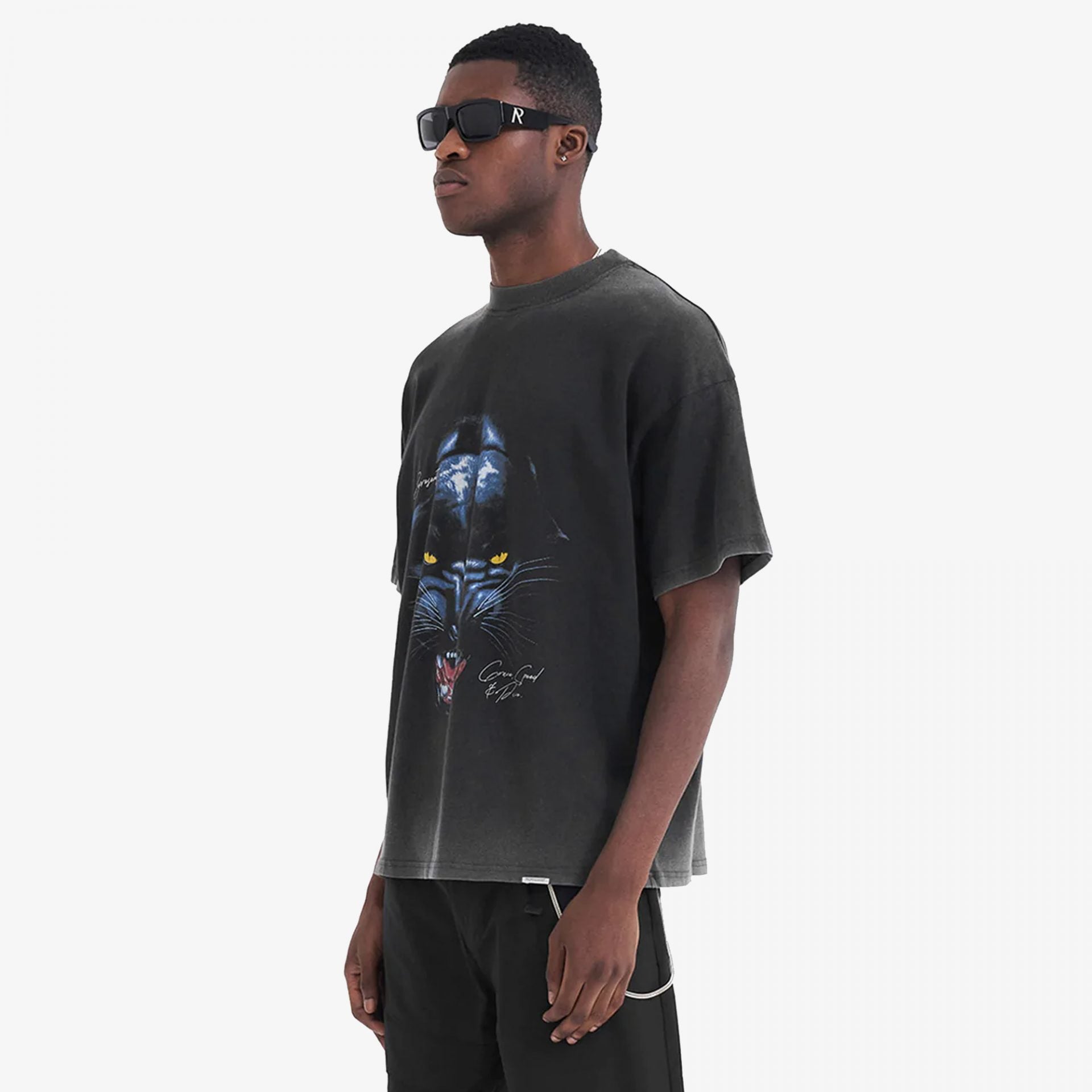 Represent | JAGUAR T-SHIRT  { VINTAGE BLACK