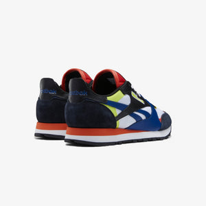 Reebok | CLASSIC LEATHER  { CLOUD WHITE / CORE BLACK