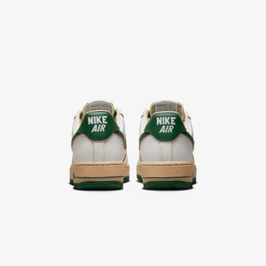 Nike | AIR FORCE 1 '07 LV8 { SAIL/GORGE GREEN