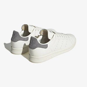 Adidas Originals | STAN SMITH  { OFF WHITE/PANTONE