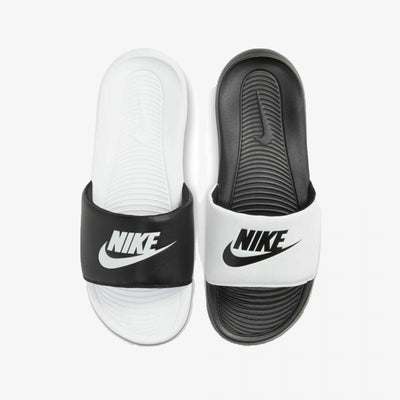 Nike | VICTORI ONE MIX SLIDE  { BLACK/WHITE