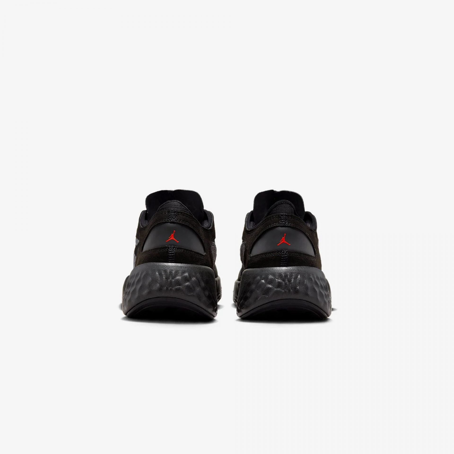 Jordan | DELTA 3 LOW  { BLACK/GREY