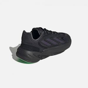Adidas Originals | OZELIA  { CORE BLACK